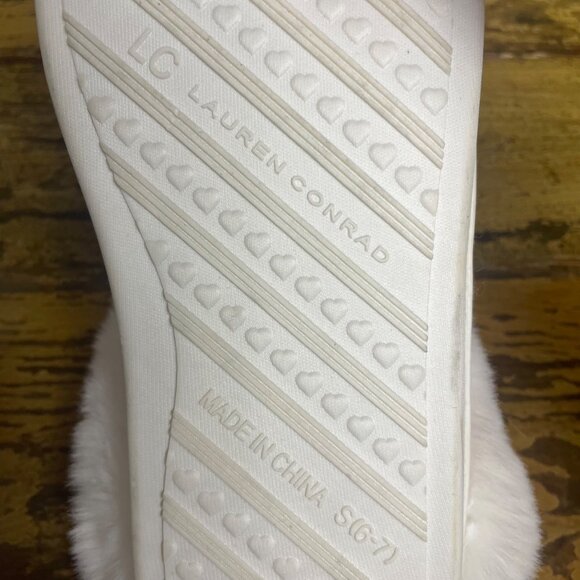 LC Lauren Conrad Faux Fur Slippers Pink White Sz SM (6/7) - Picture 6 of 6